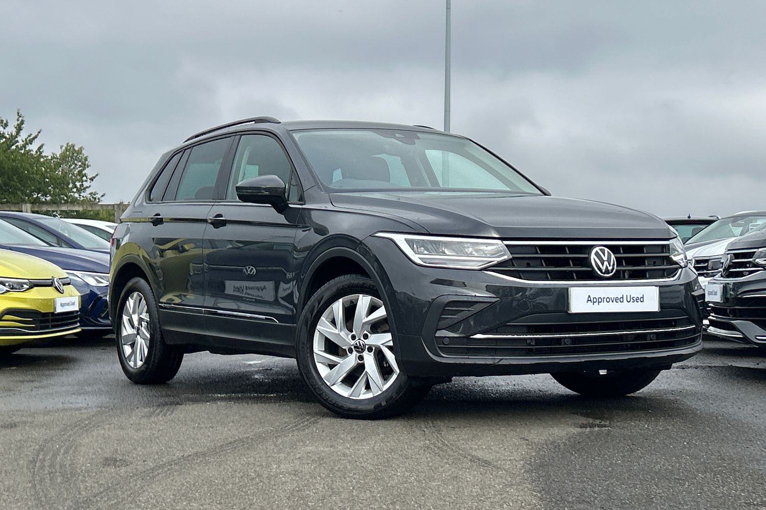 Main listing image - Volkswagen Tiguan