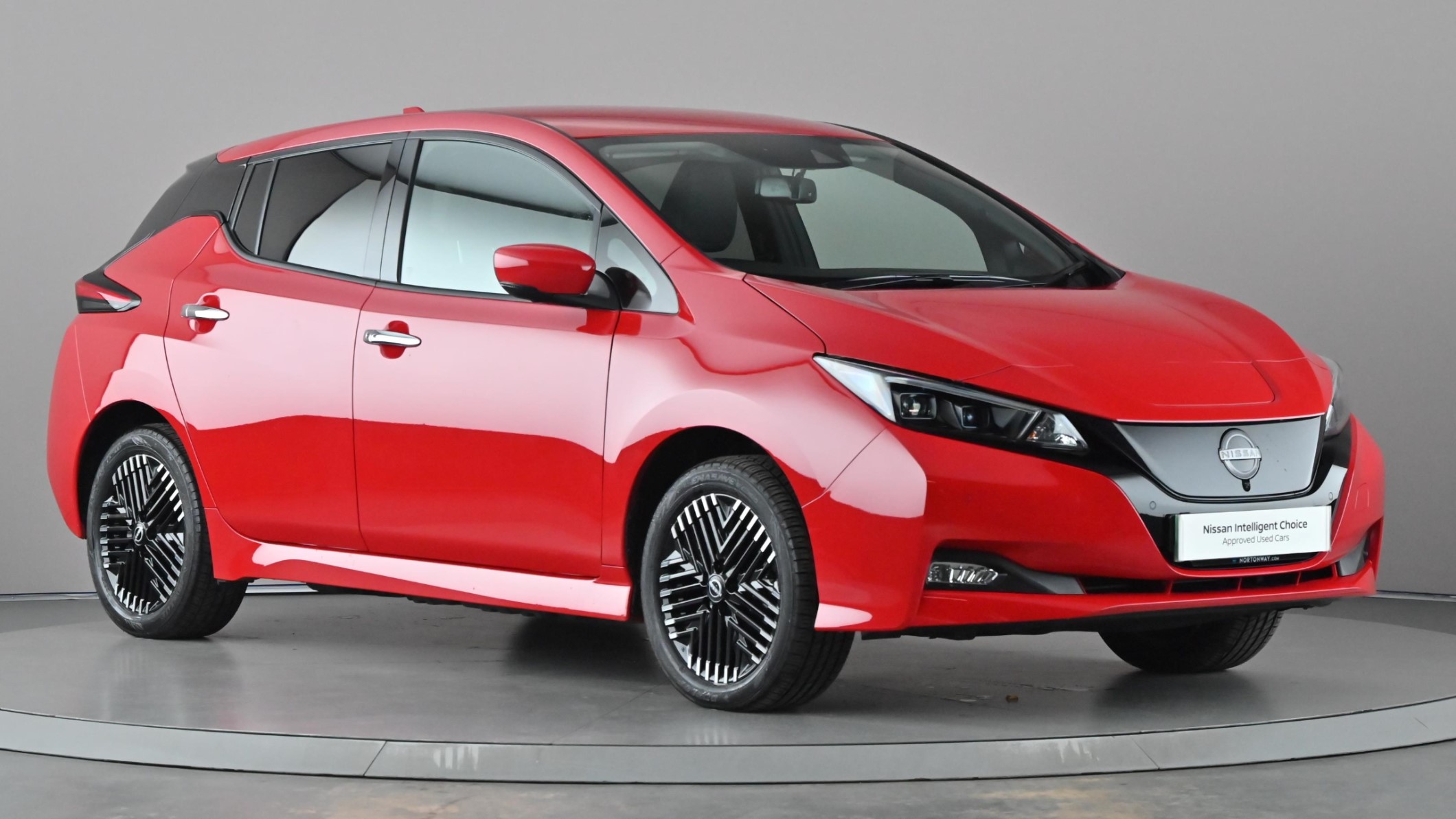 Main listing image - Nissan Leaf