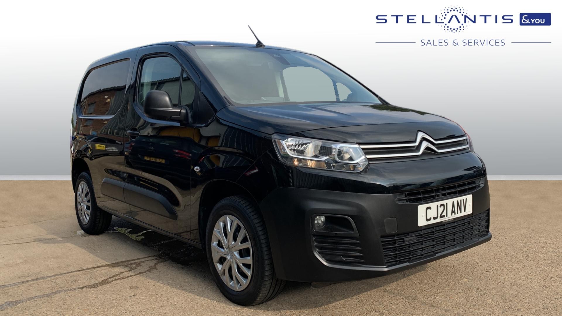 Main listing image - Citroen Berlingo Van