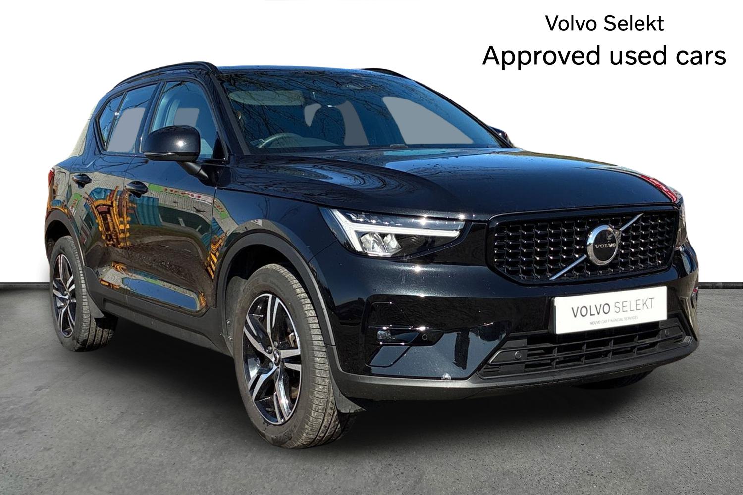 Main listing image - Volvo XC40