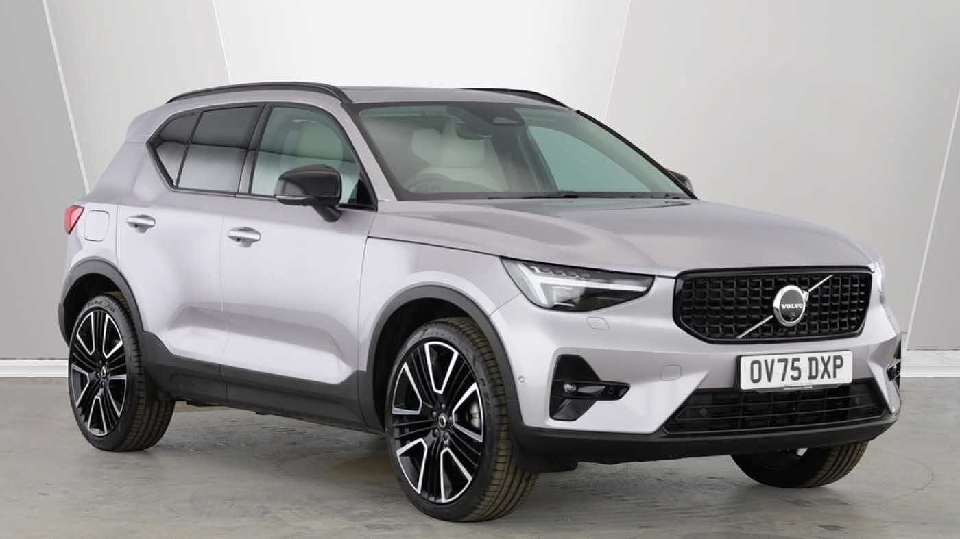 Main listing image - Volvo XC40