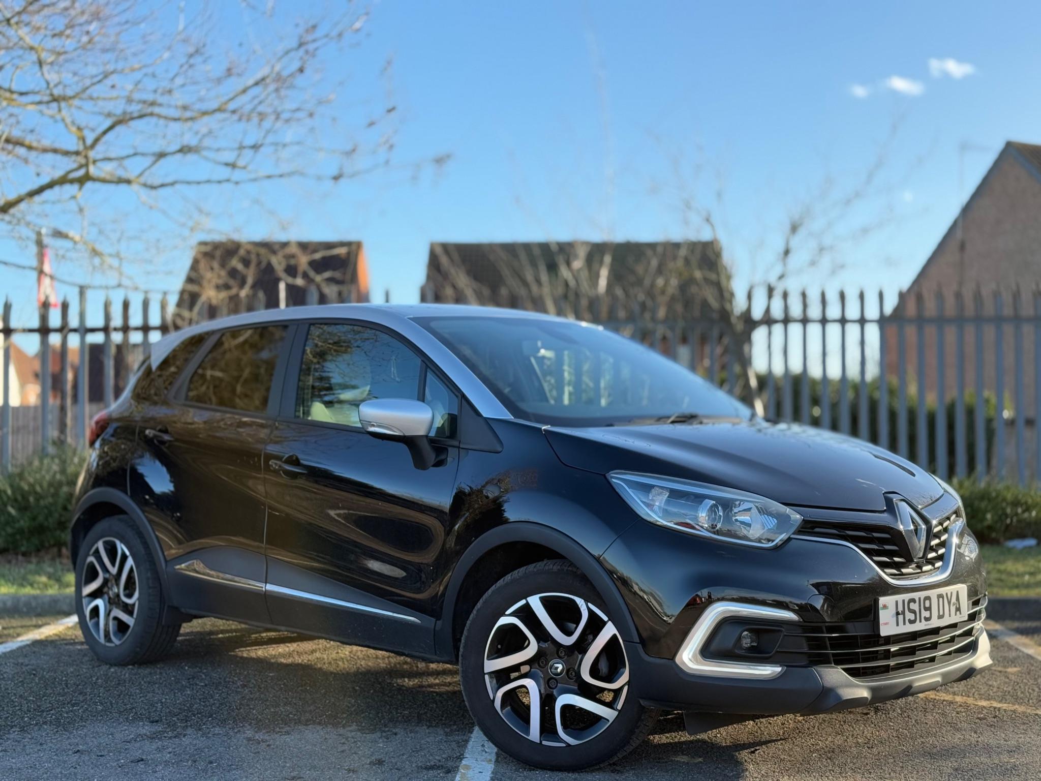 Main listing image - Renault Captur