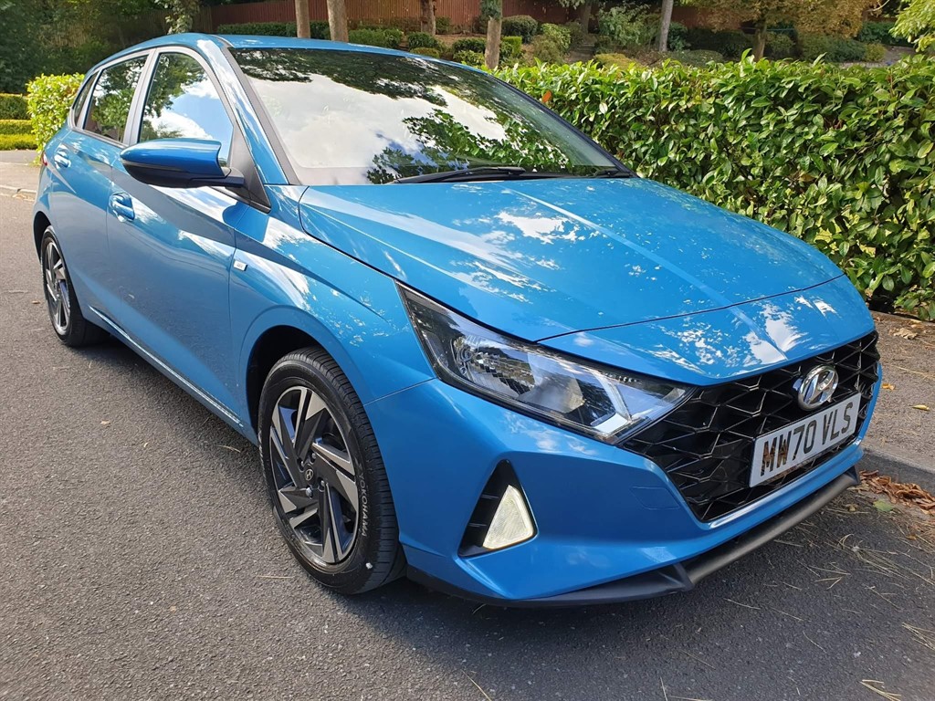 Main listing image - Hyundai i20