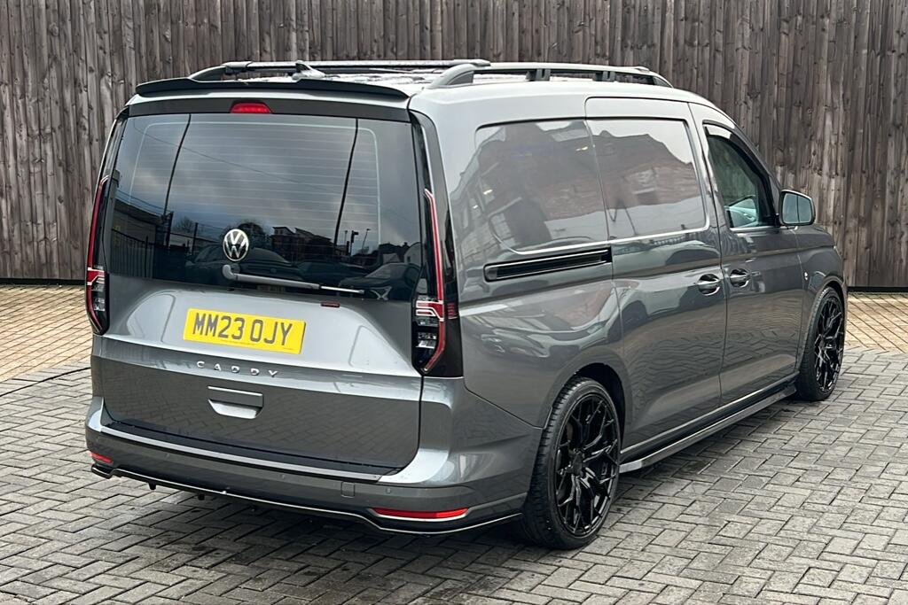 Main listing image - Volkswagen Caddy Maxi