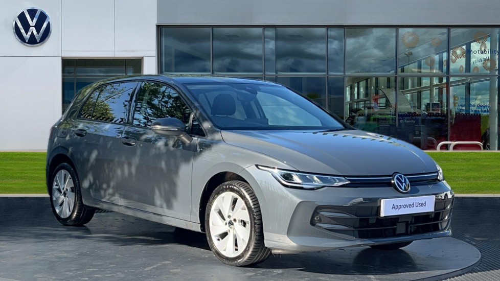 Main listing image - Volkswagen Golf