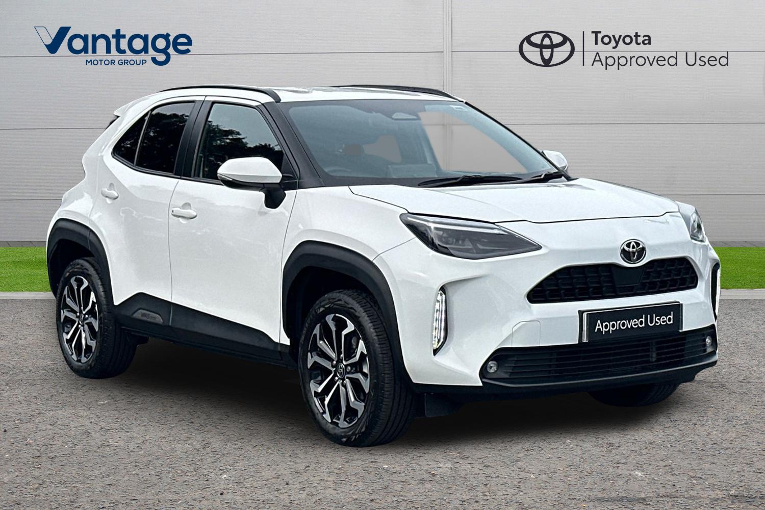 Main listing image - Toyota Yaris Cross