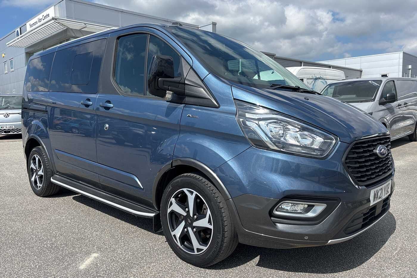 Main listing image - Ford Tourneo Custom