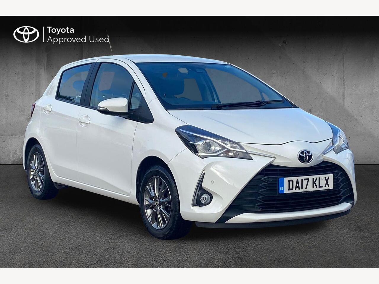 Main listing image - Toyota Yaris