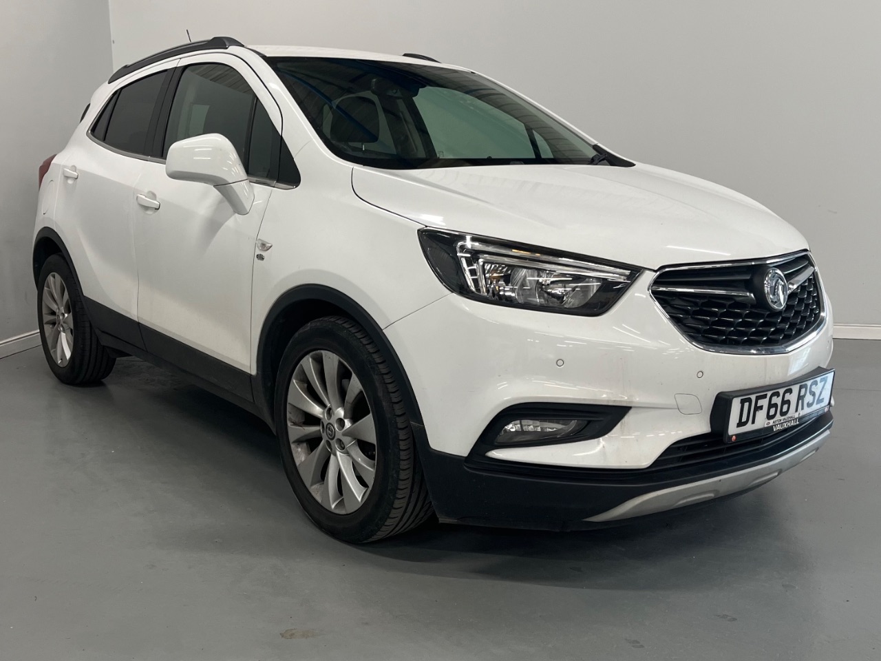 Main listing image - Vauxhall Mokka X