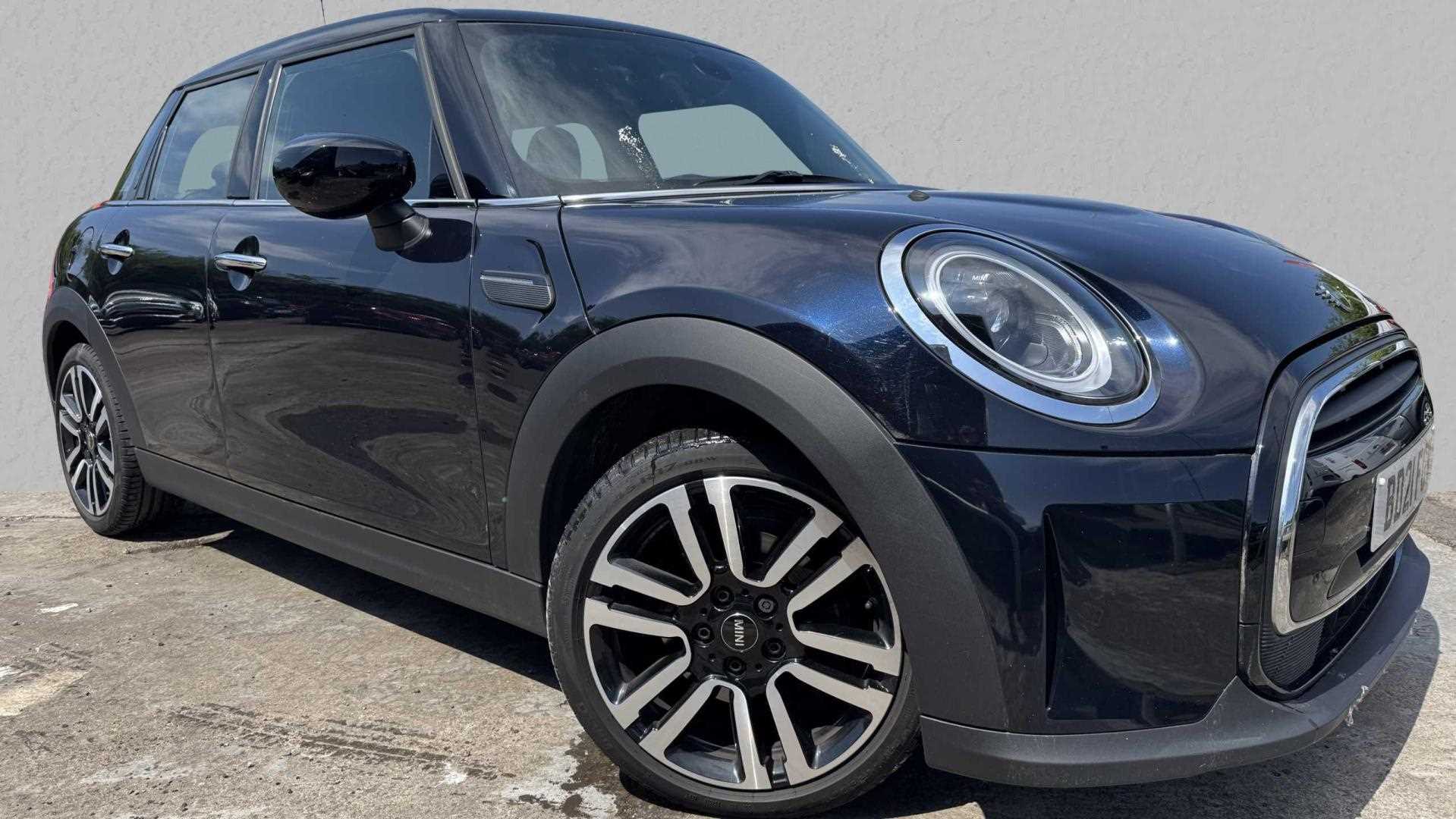 Main listing image - MINI Hatchback 5dr