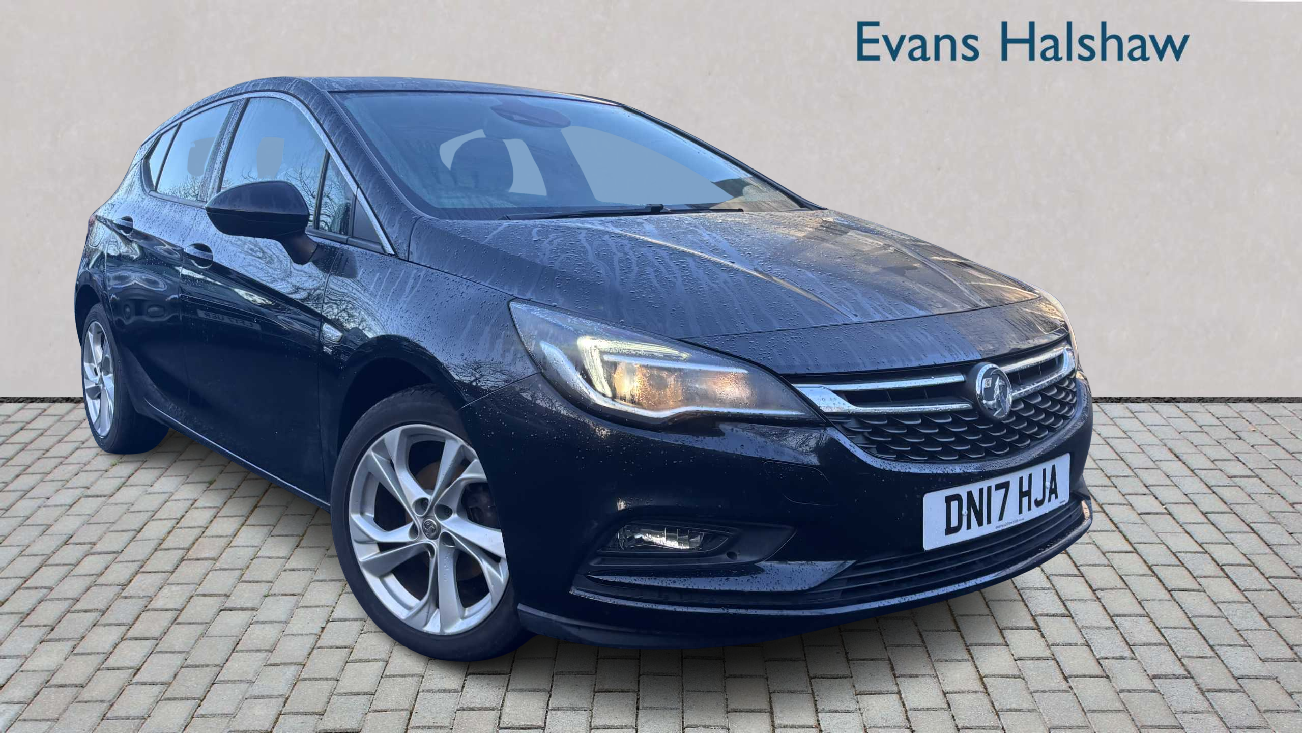 Main listing image - Vauxhall Astra