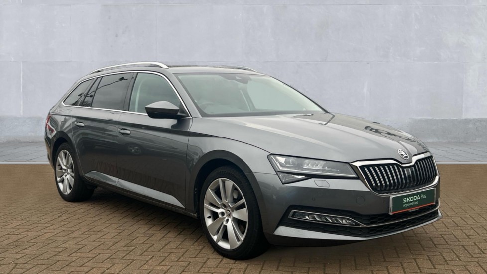 Main listing image - Skoda Superb Estate