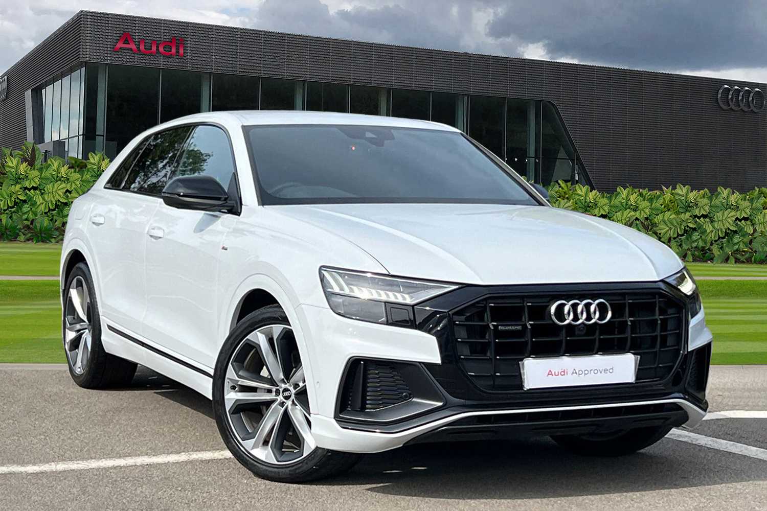 Main listing image - Audi Q8