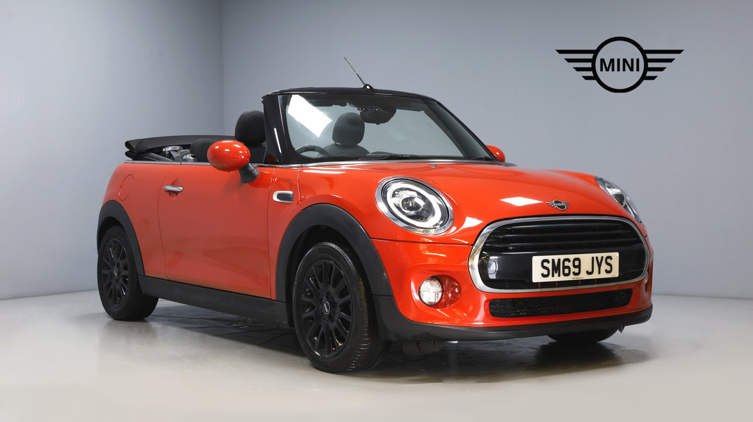 Main listing image - MINI Convertible