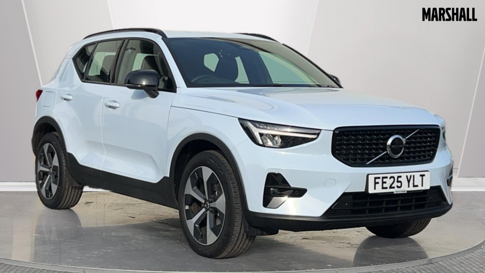 Main listing image - Volvo XC40