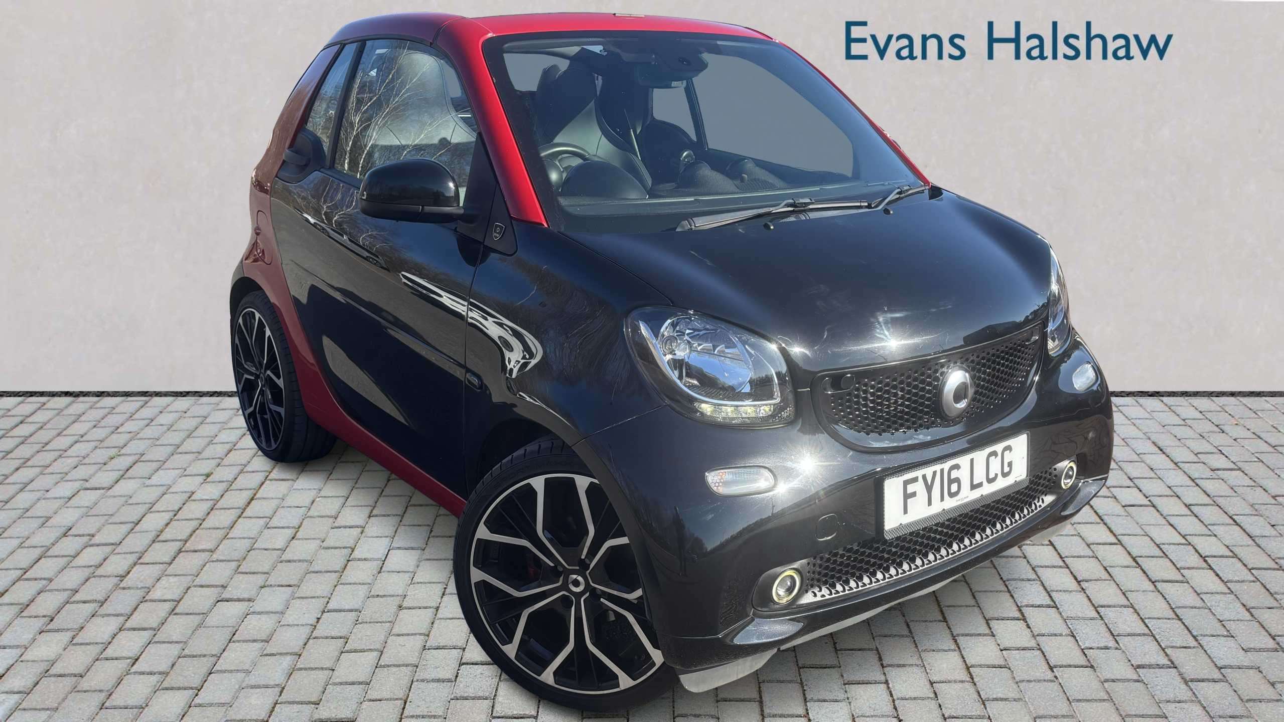 Main listing image - Smart Fortwo Cabrio