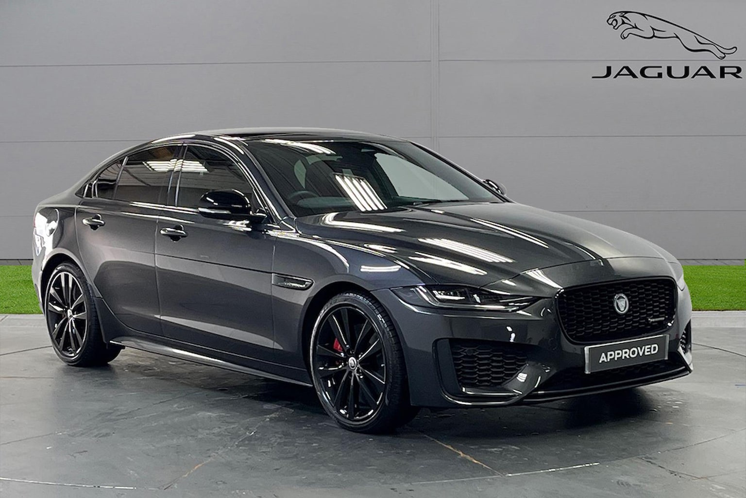 Main listing image - Jaguar XE