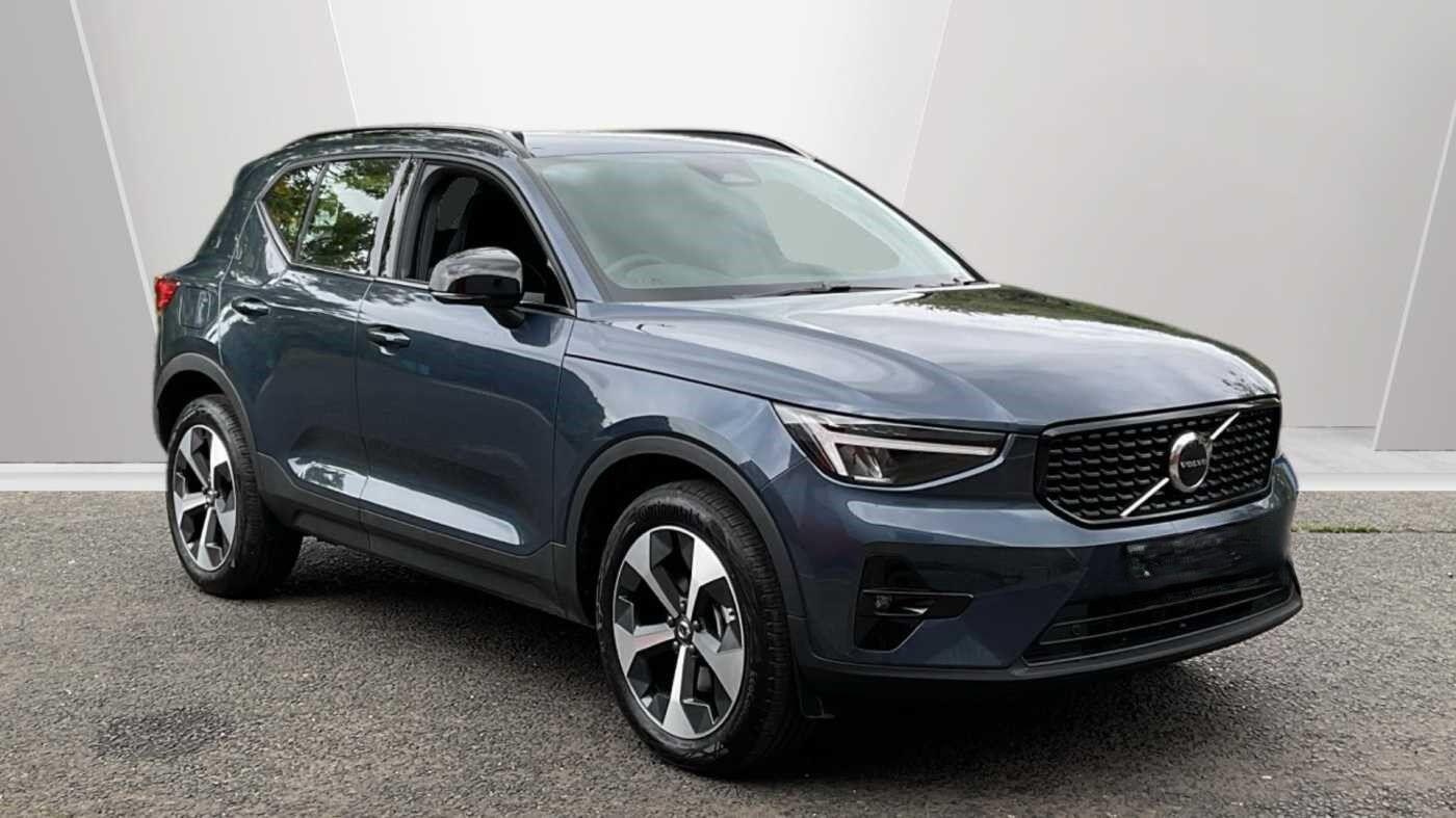 Main listing image - Volvo XC40