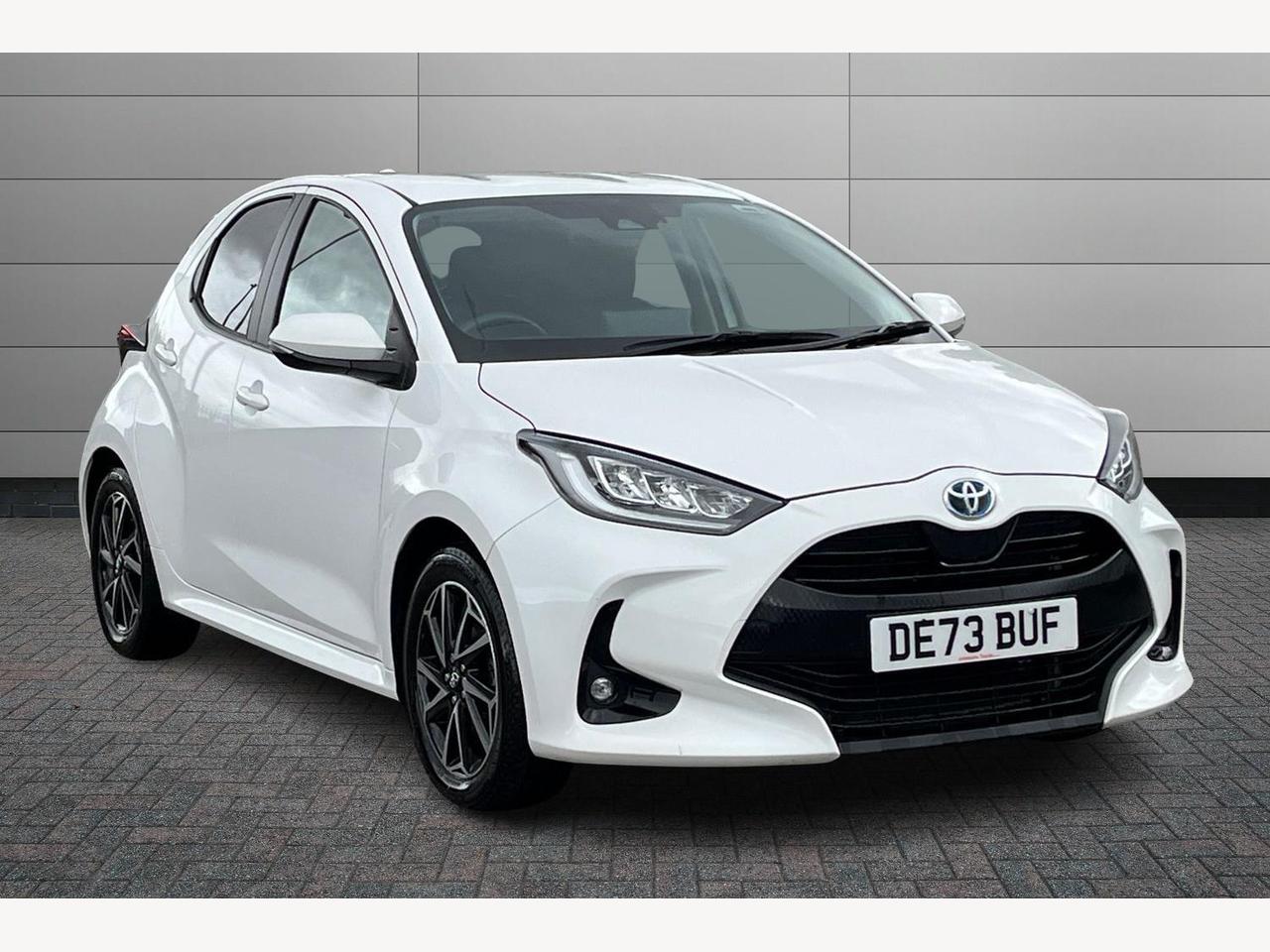 Main listing image - Toyota Yaris
