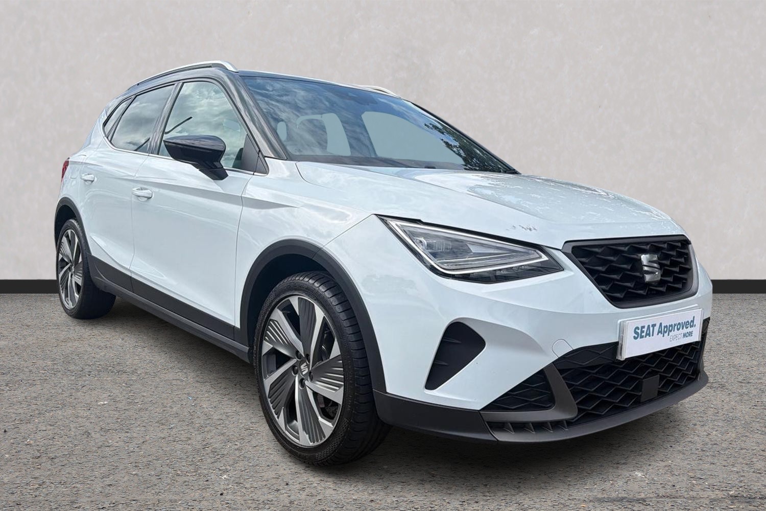 Main listing image - SEAT Arona