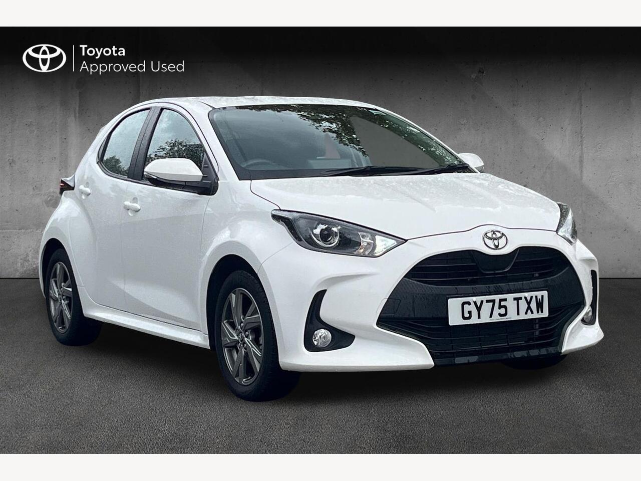 Main listing image - Toyota Yaris