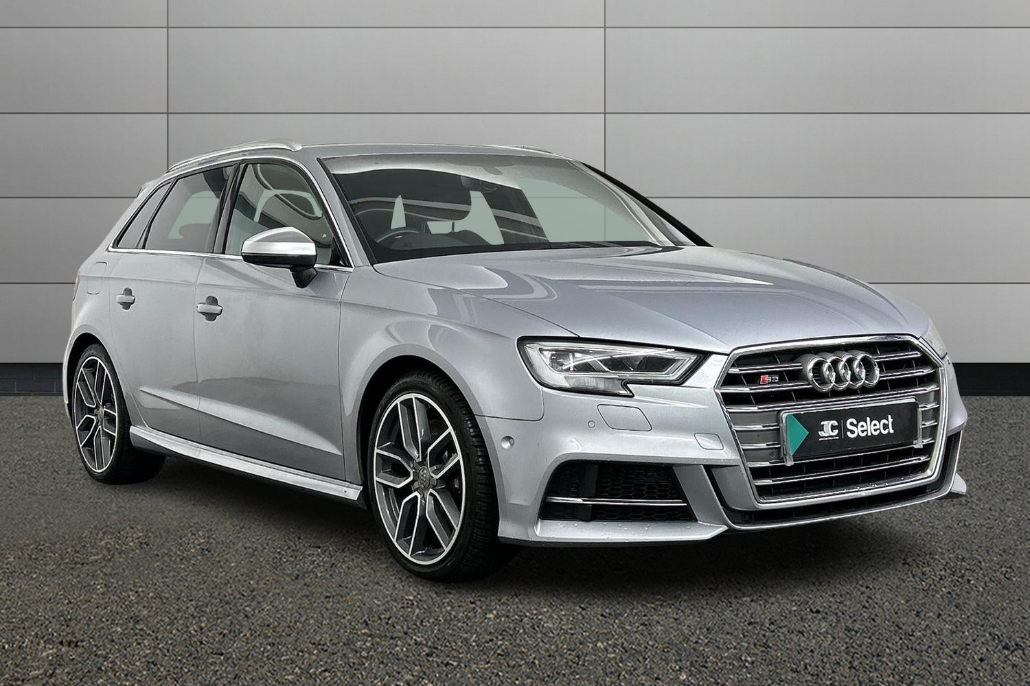 Main listing image - Audi S3