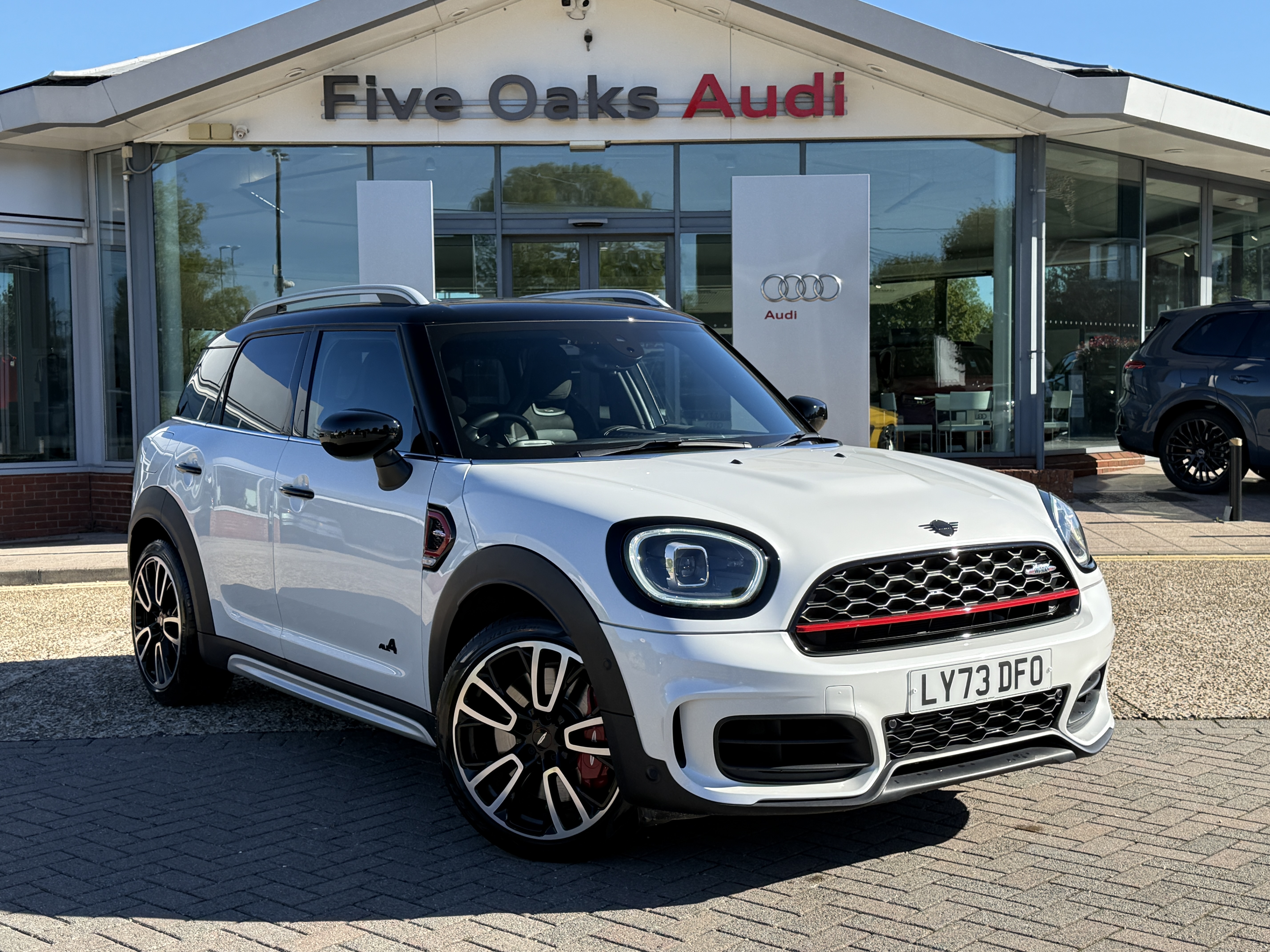 Main listing image - MINI Countryman