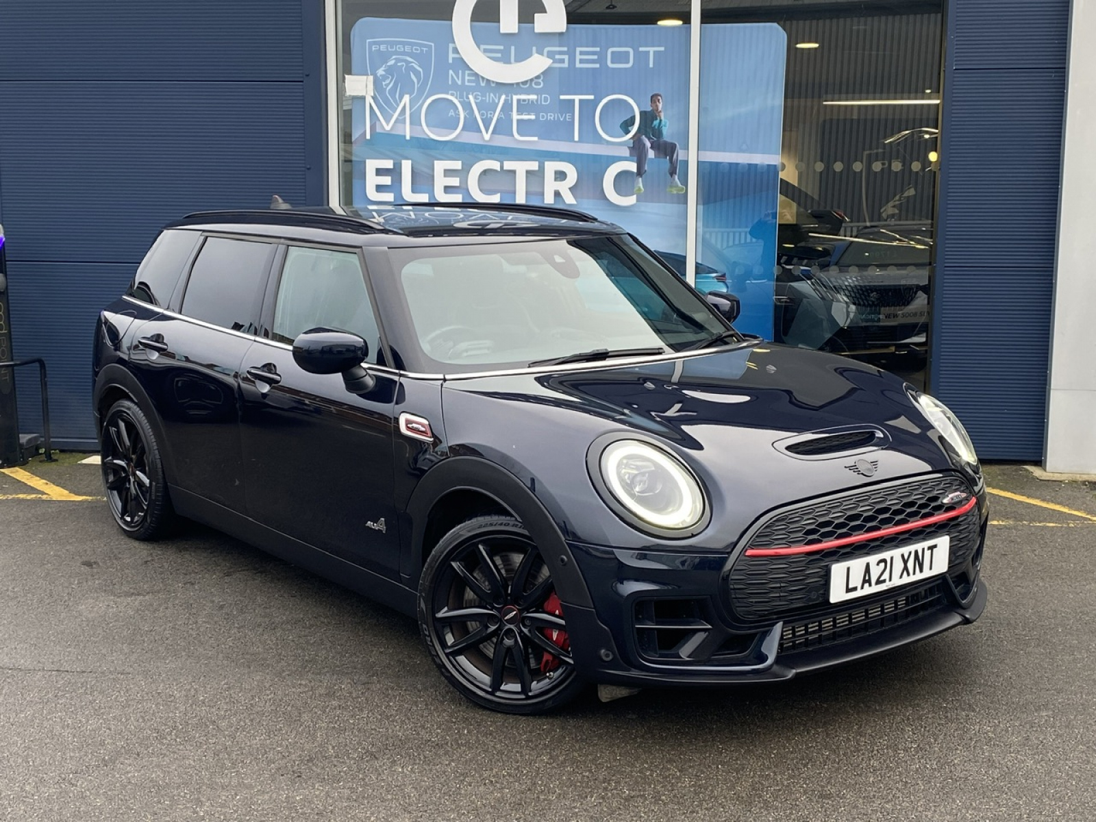 Main listing image - MINI Clubman