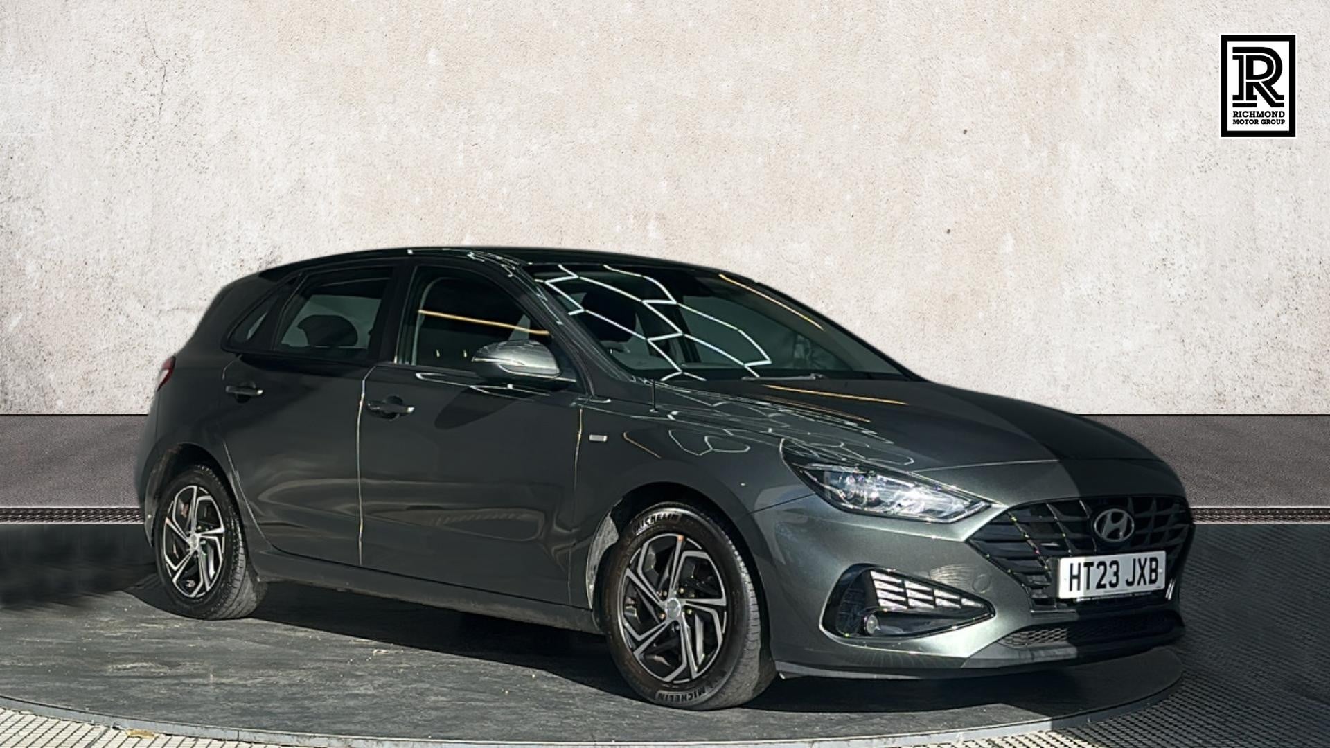 Main listing image - Hyundai i30