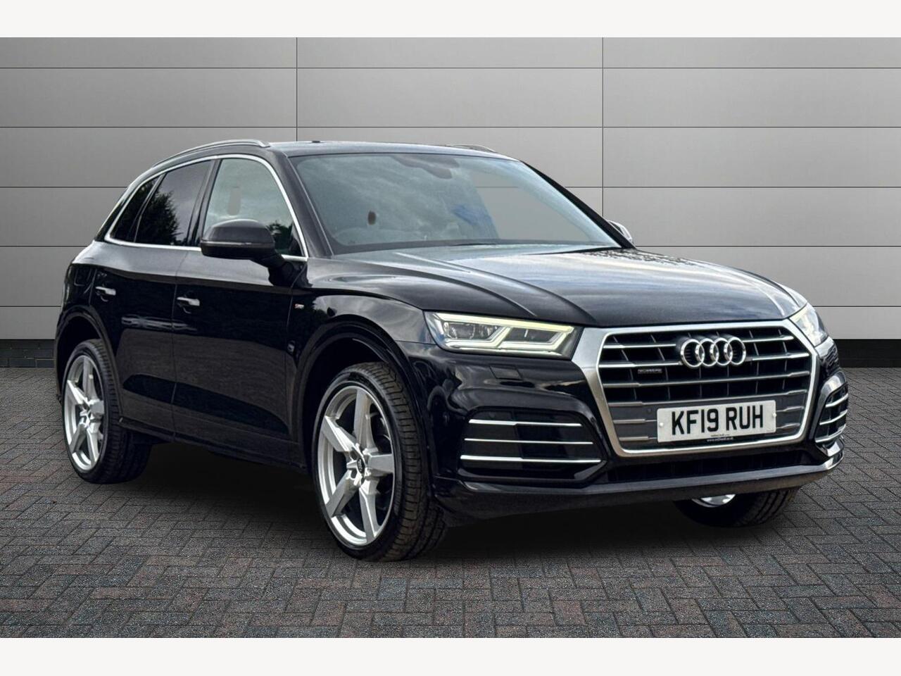 Main listing image - Audi Q5