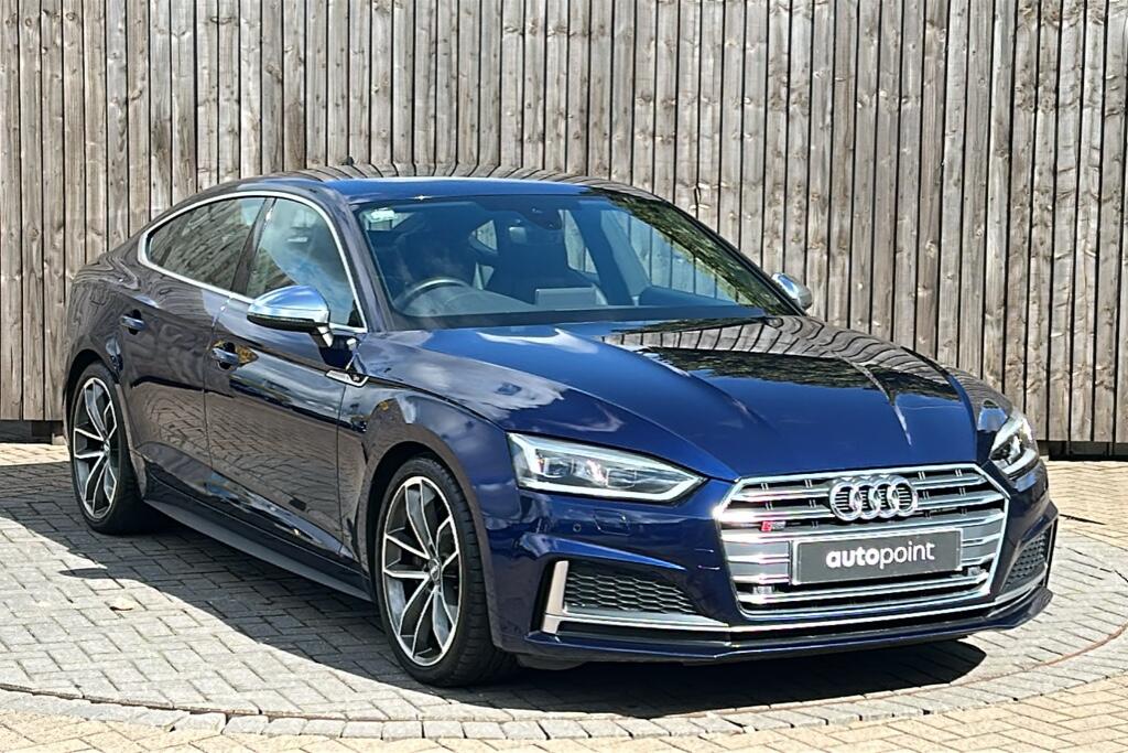 Main listing image - Audi S5