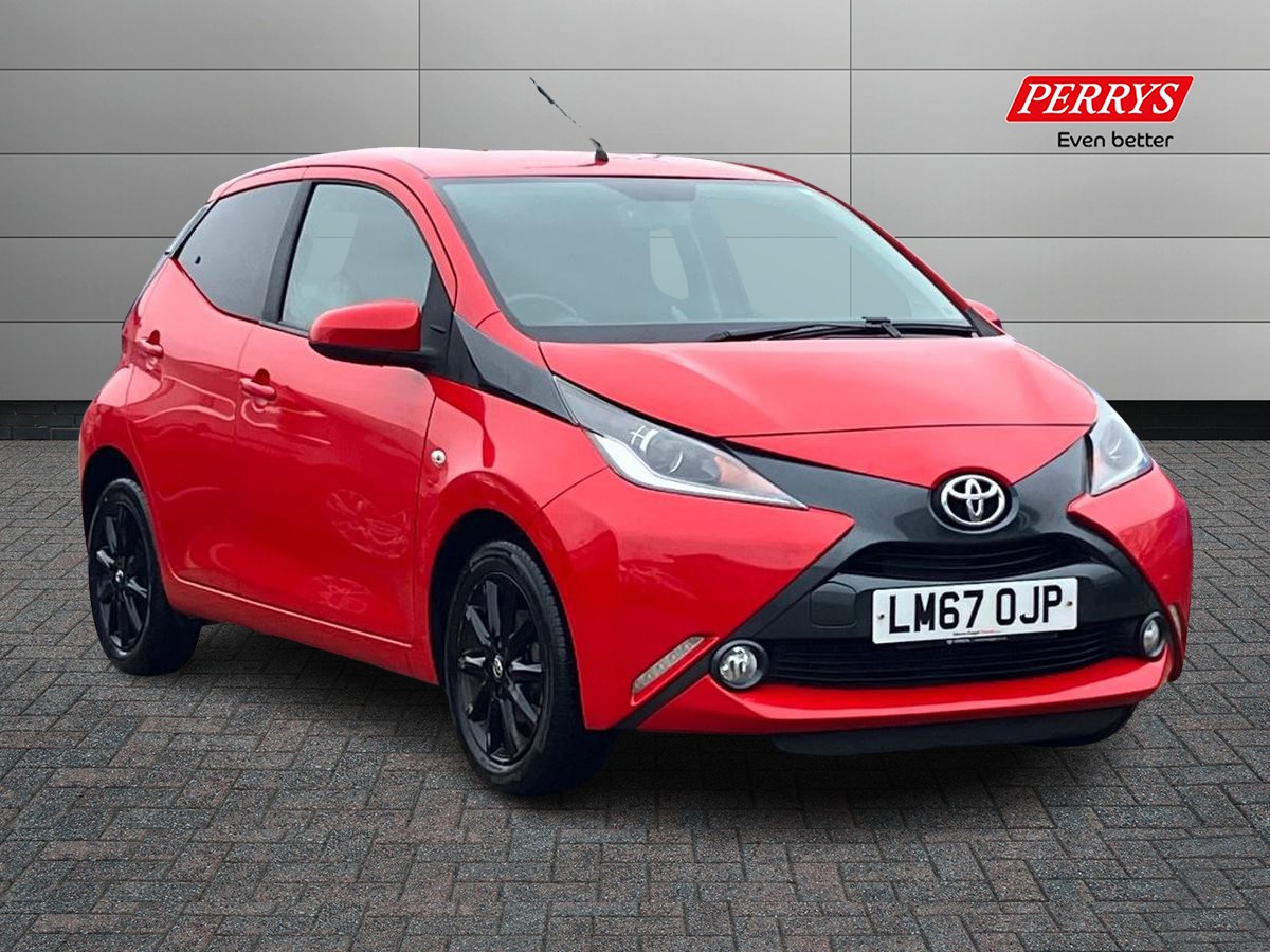 Main listing image - Toyota Aygo