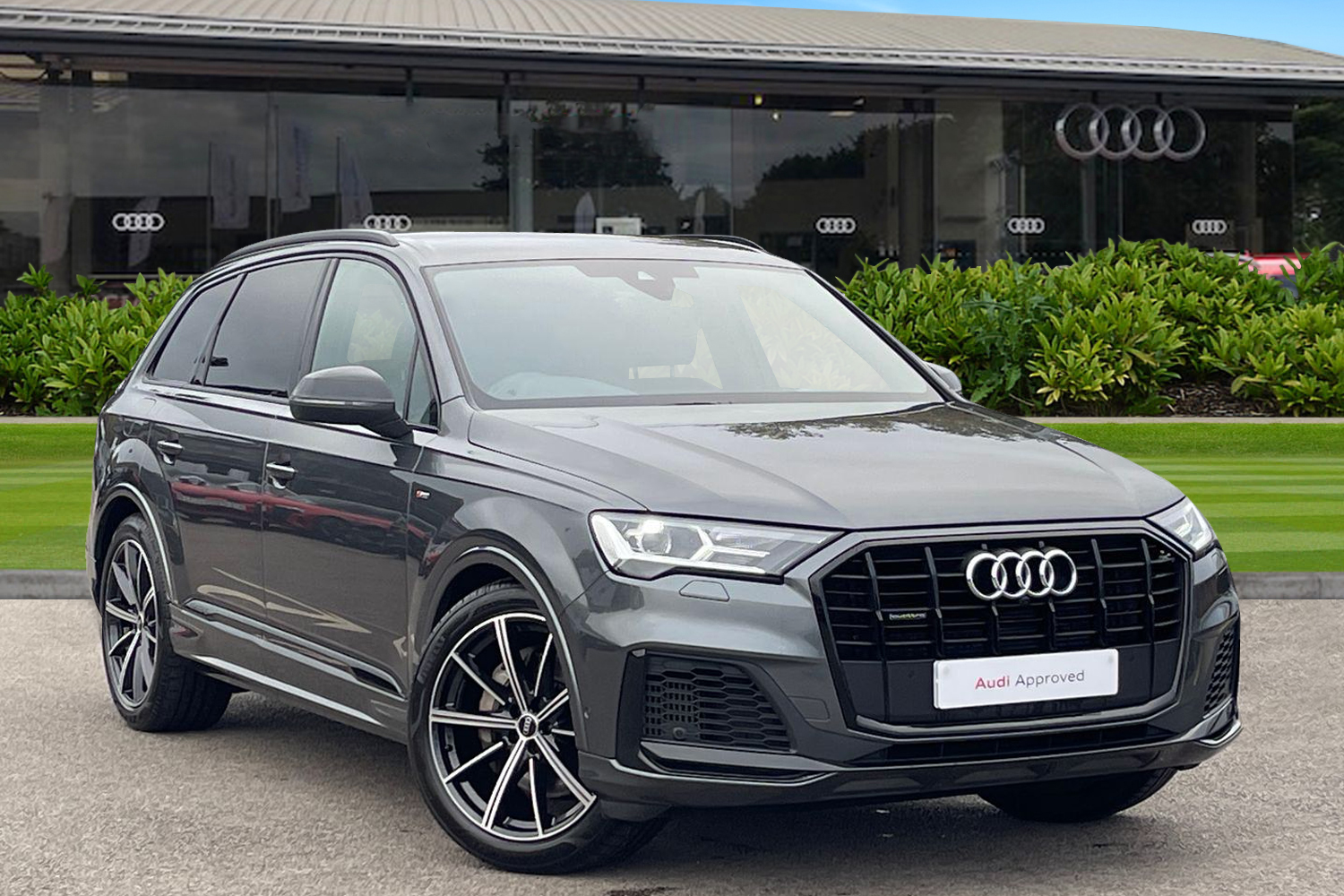 Main listing image - Audi Q7