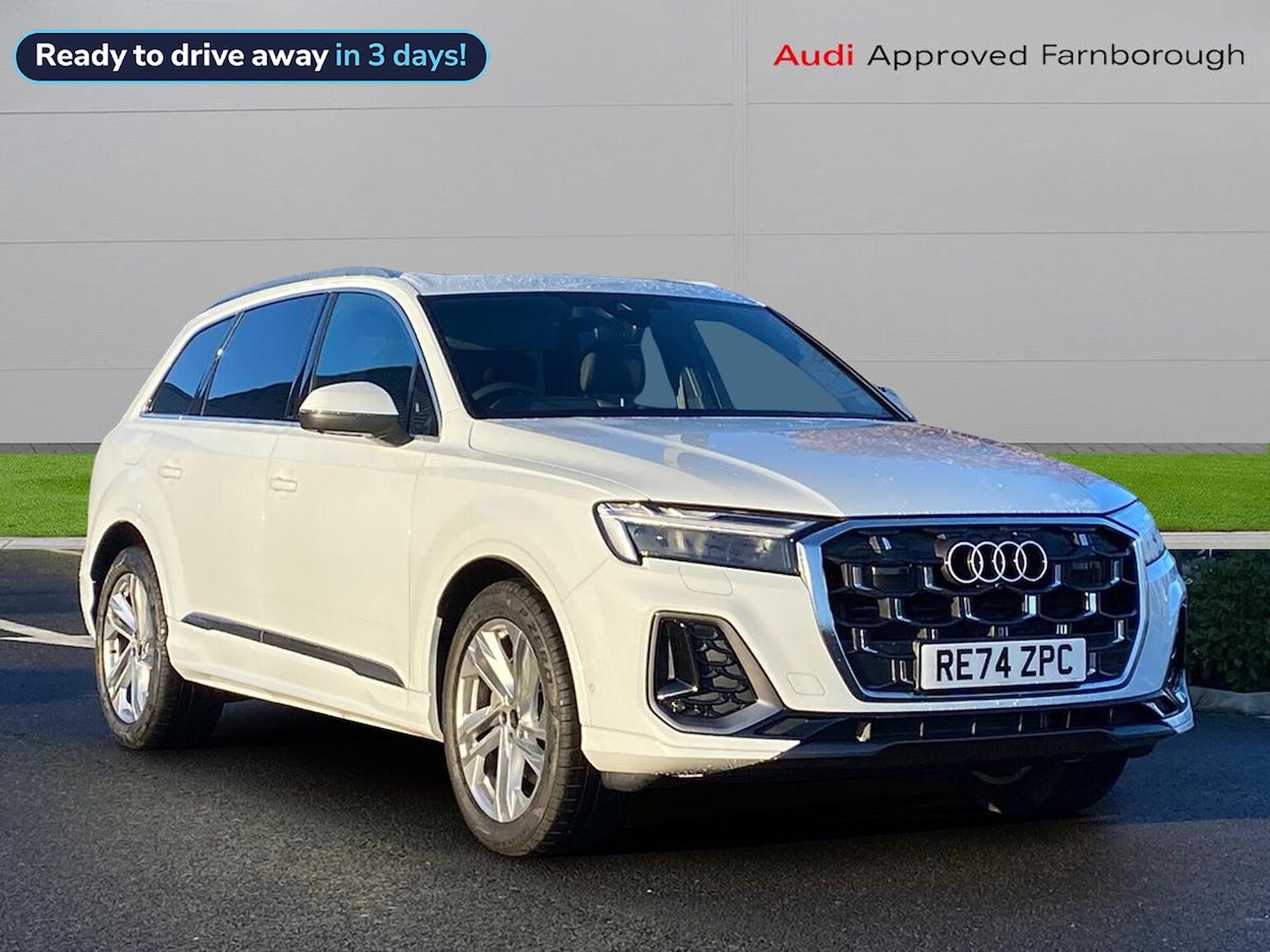 Main listing image - Audi Q7