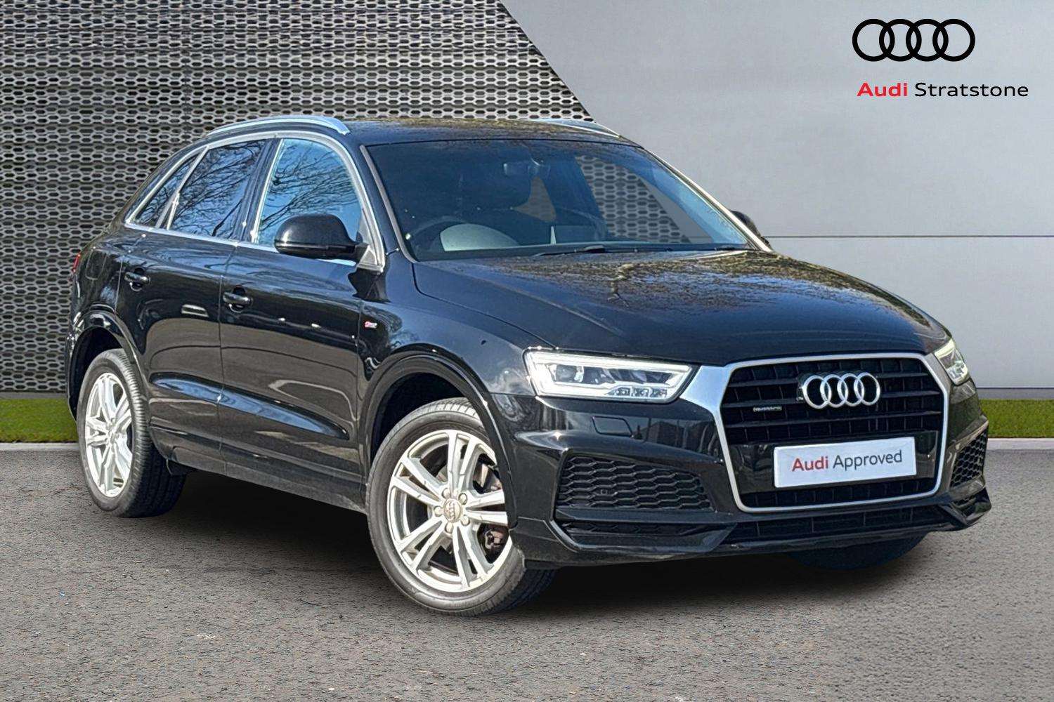 Main listing image - Audi Q3