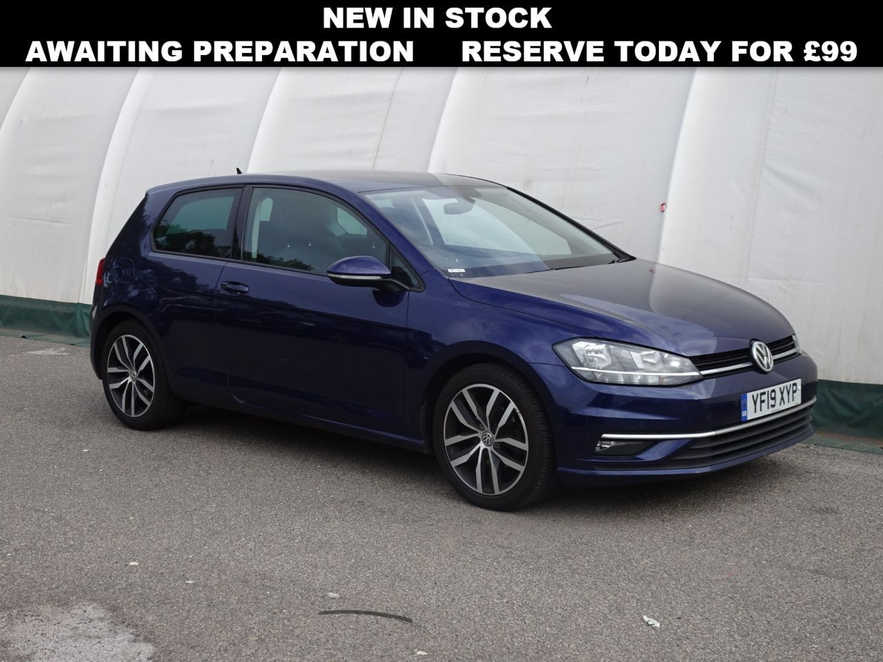 Main listing image - Volkswagen Golf