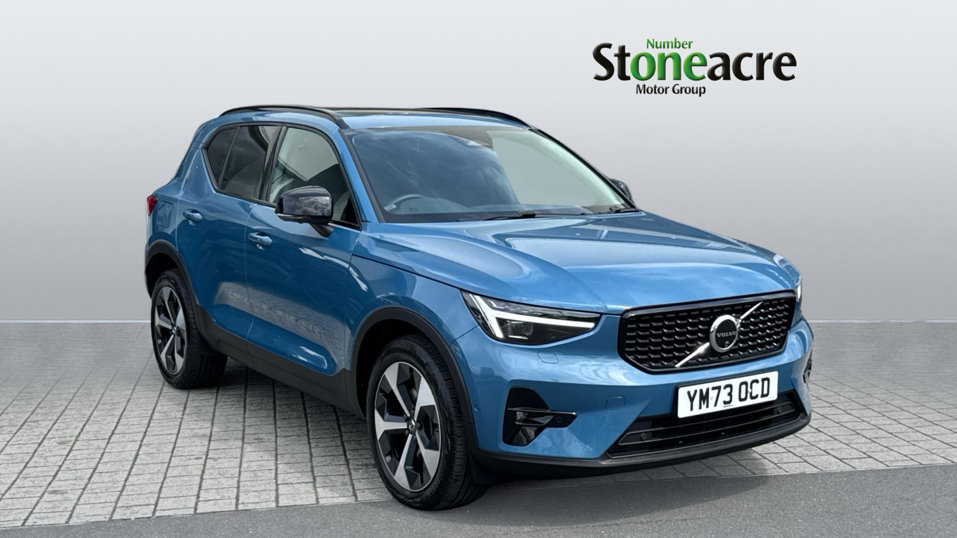Main listing image - Volvo XC40