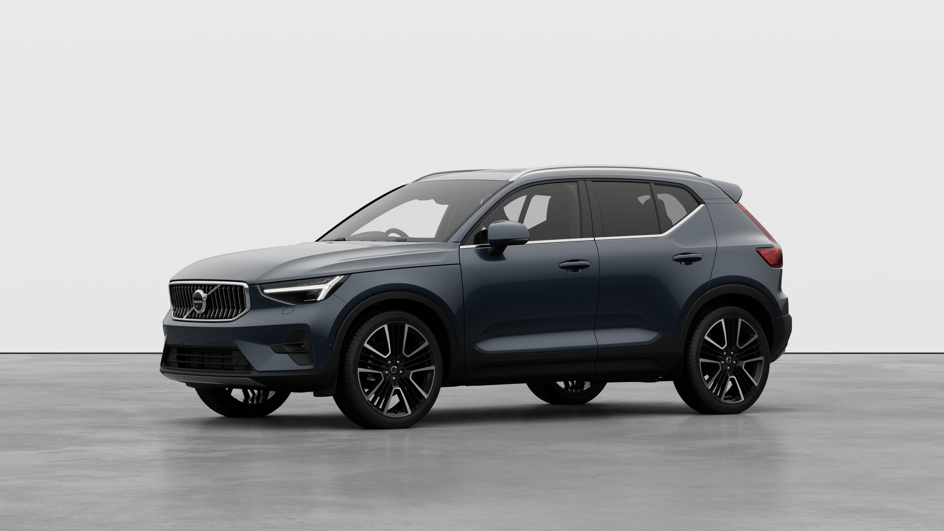 Main listing image - Volvo XC40