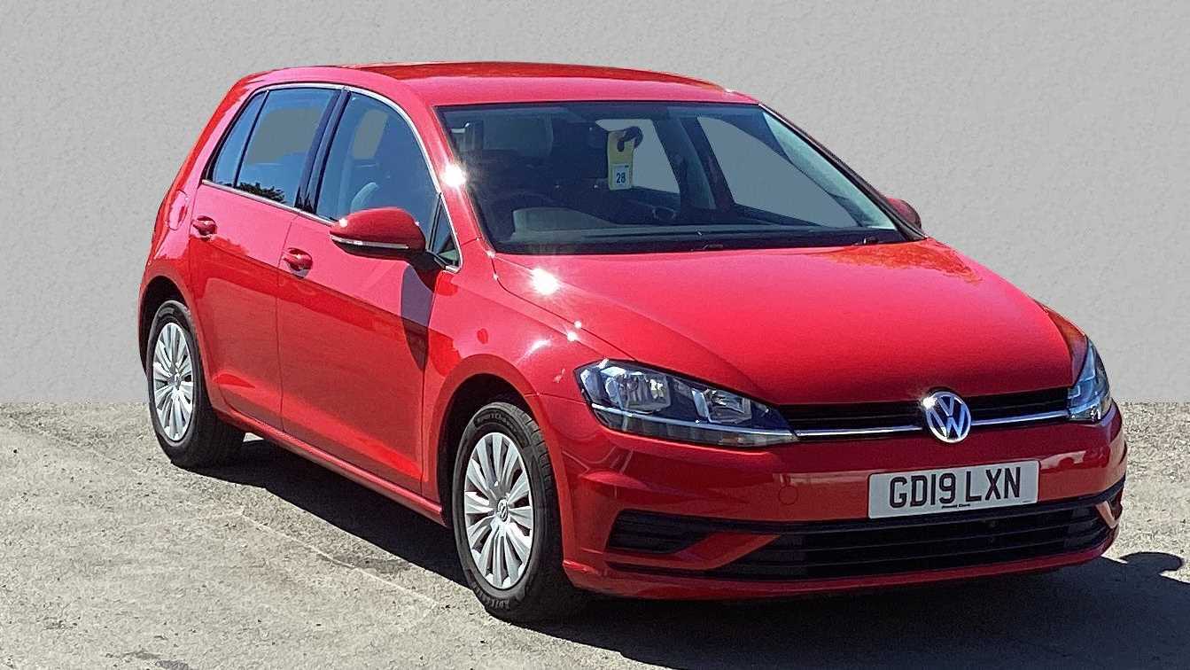 Main listing image - Volkswagen Golf