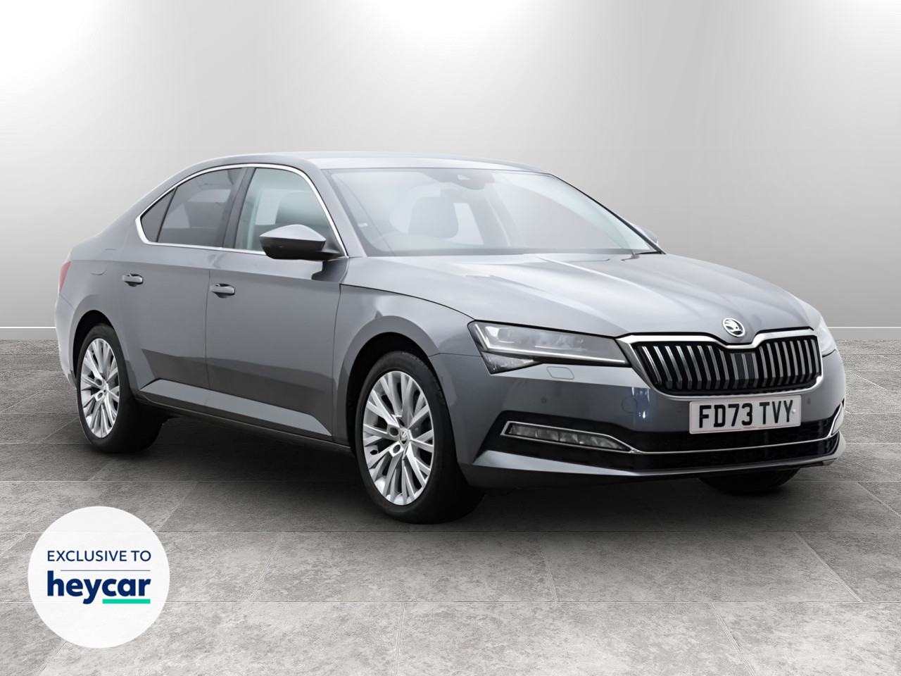 Main listing image - Skoda Superb