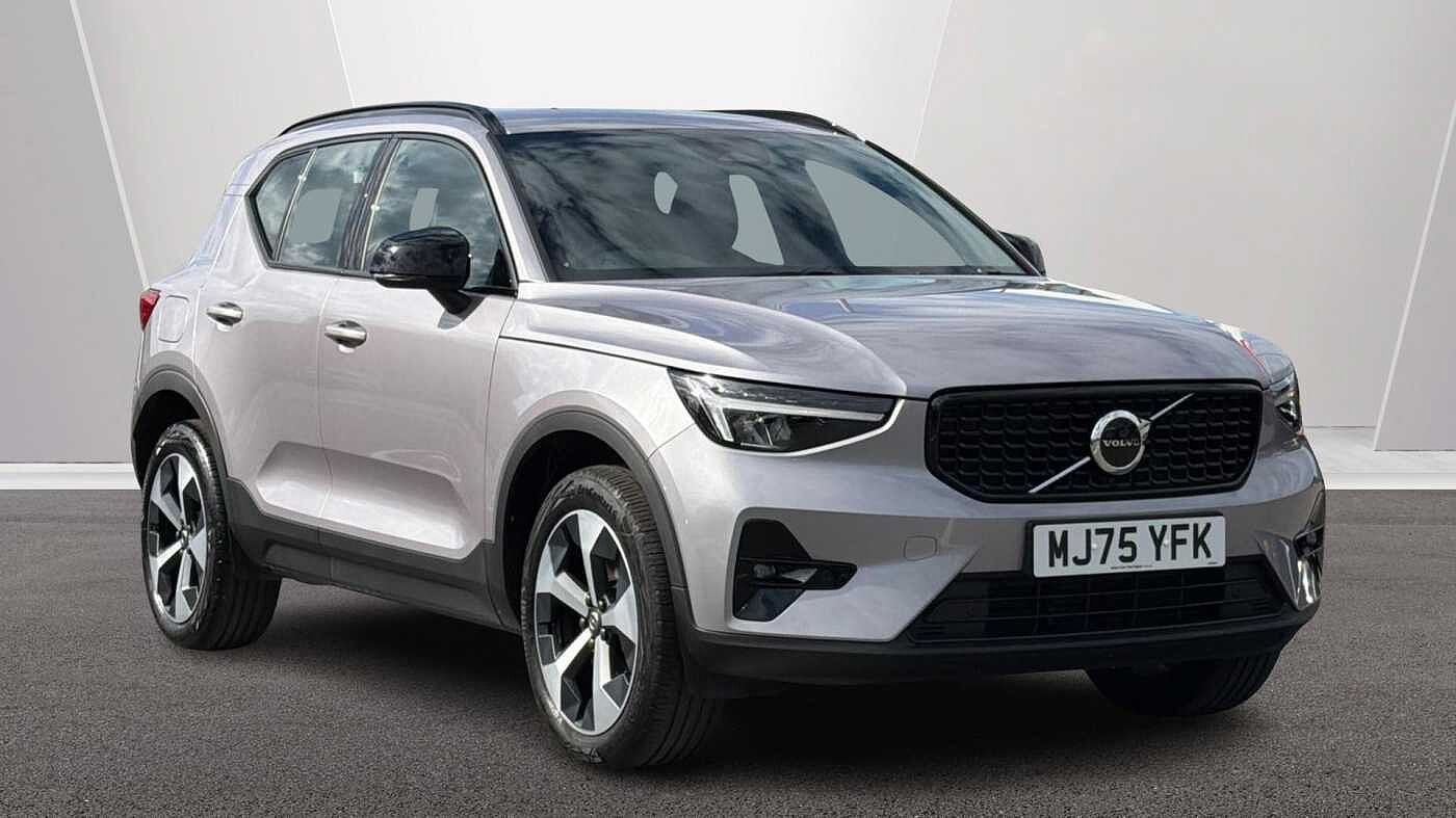 Main listing image - Volvo XC40