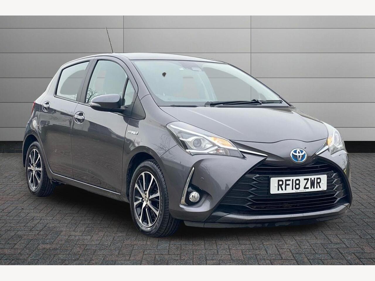Main listing image - Toyota Yaris