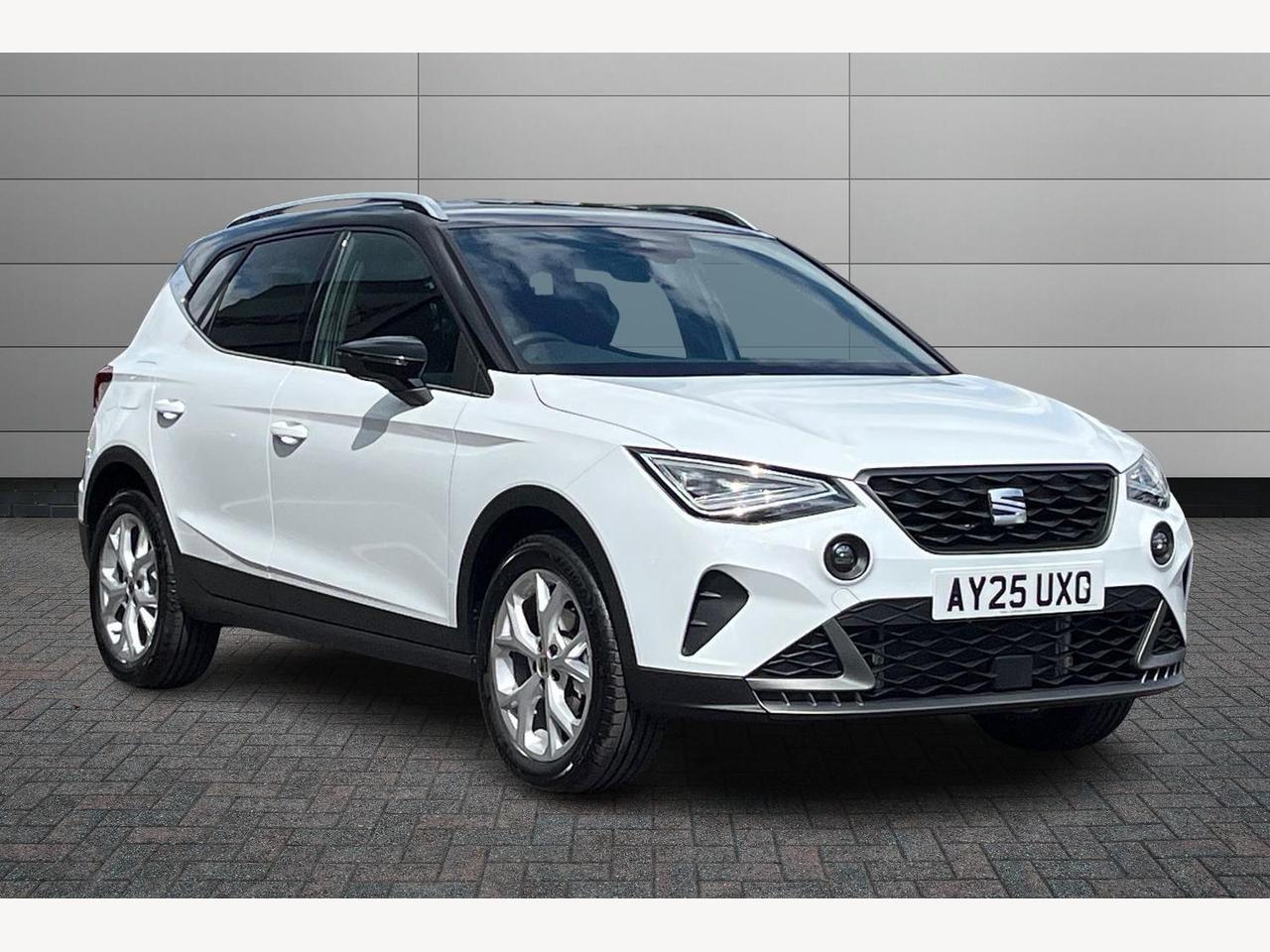 Main listing image - SEAT Arona