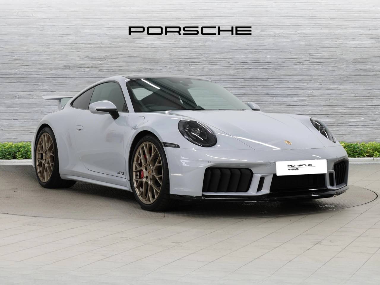 Main listing image - Porsche 911