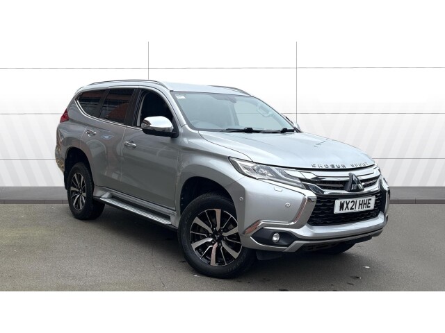 Main listing image - Mitsubishi Shogun Sport