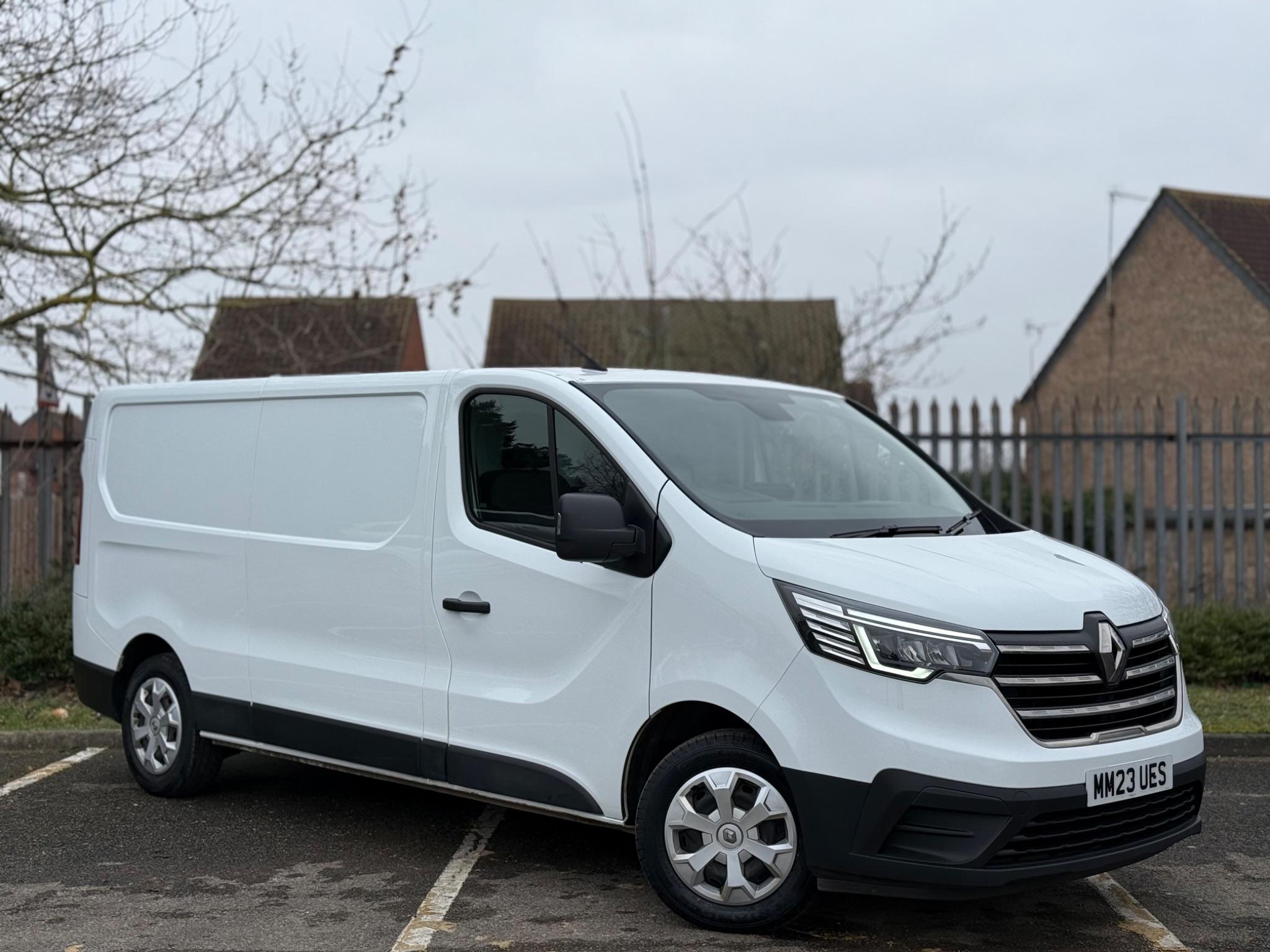 Main listing image - Renault Trafic