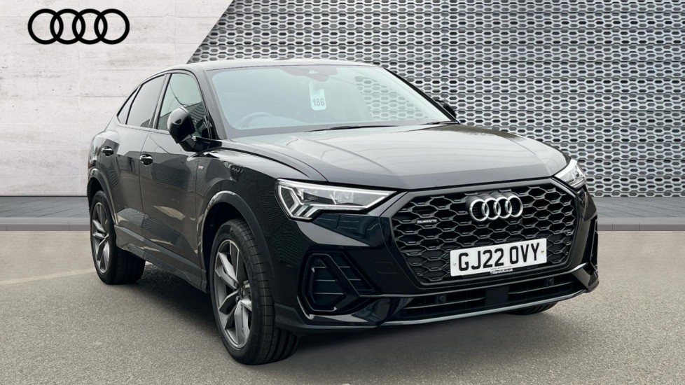 Main listing image - Audi Q3