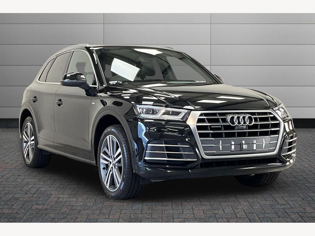 Main listing image - Audi Q5