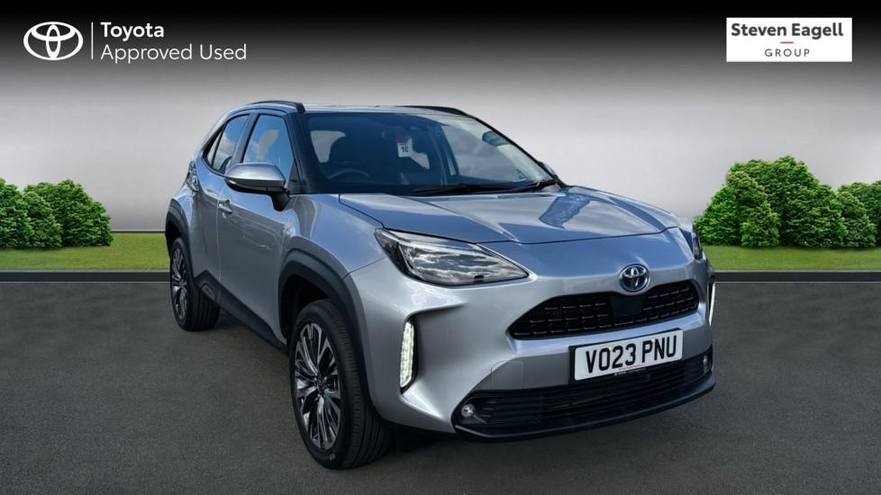 Main listing image - Toyota Yaris Cross