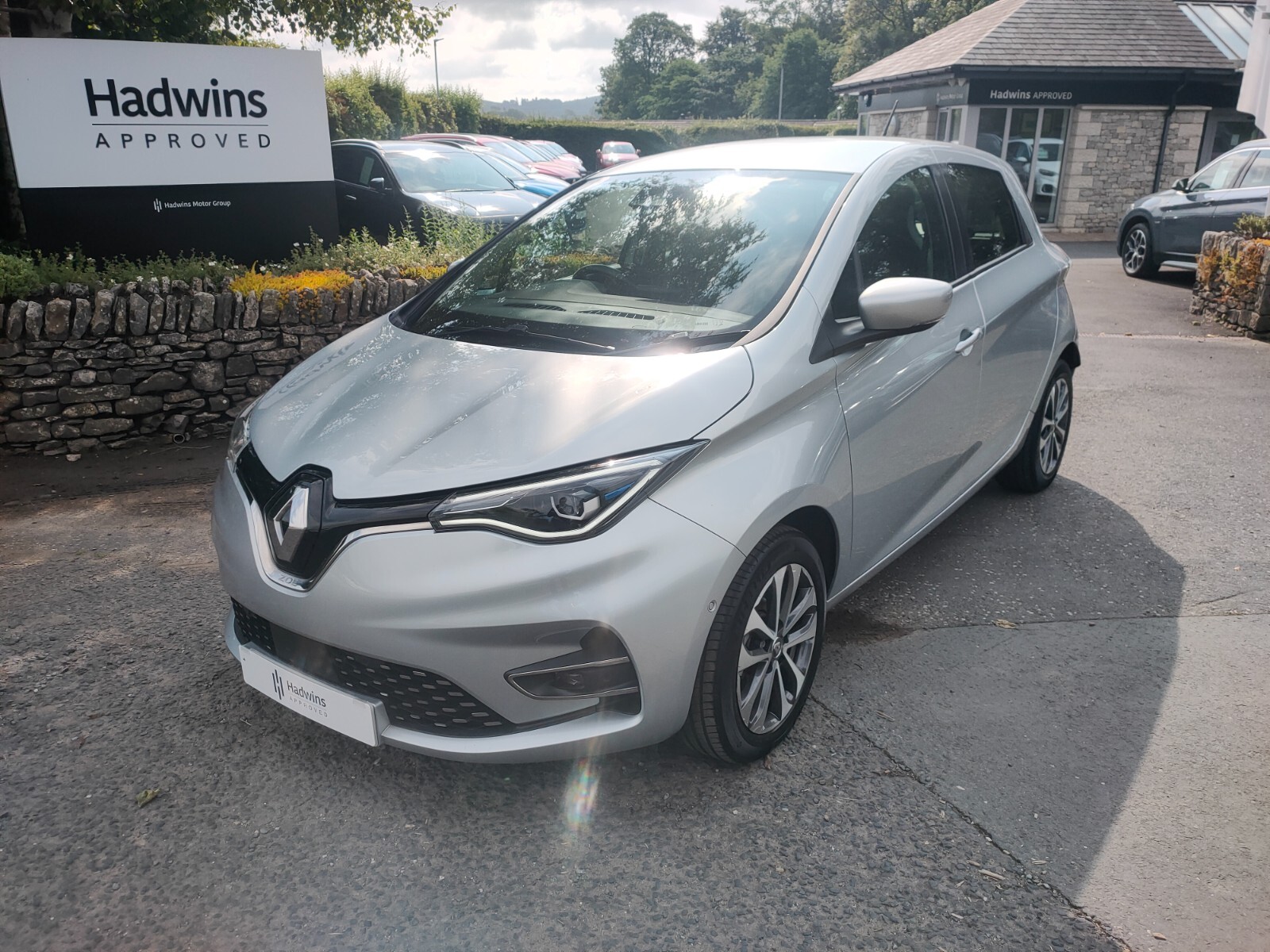 Main listing image - Renault Zoe